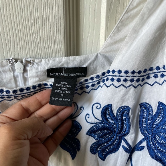 White Linen mini dress - Picture 2 of 4